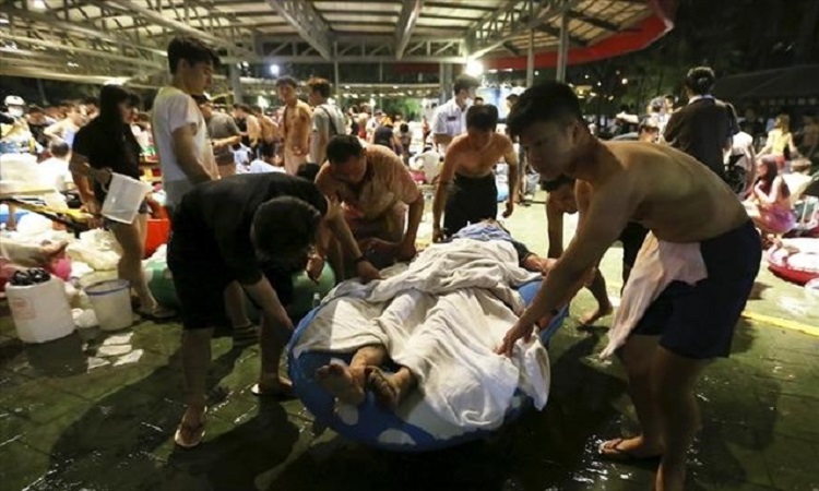 «Λαμπάδιασαν» εκατοντάδες άνθρωποι στην Ταϊβάν από ατύχημα σε πάρκο διασκέδασης
