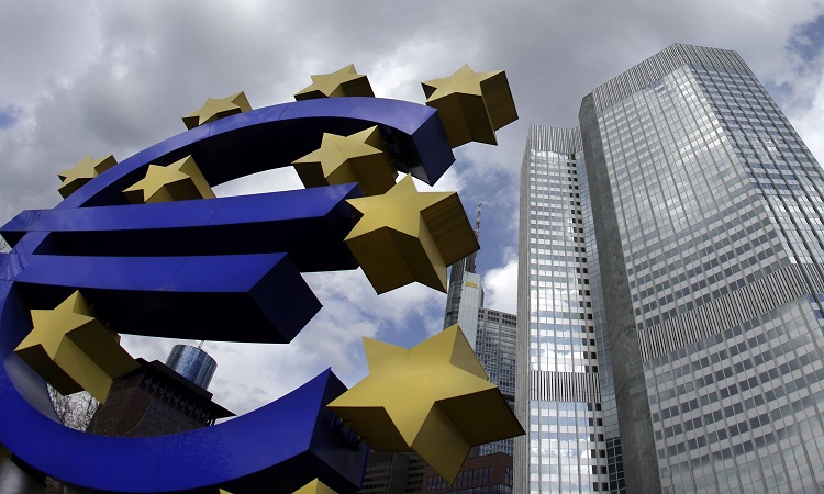Ξεπέρασαν τα €100 δισ. οι αγορές κρατικών ομολόγων από την ΕΚΤ