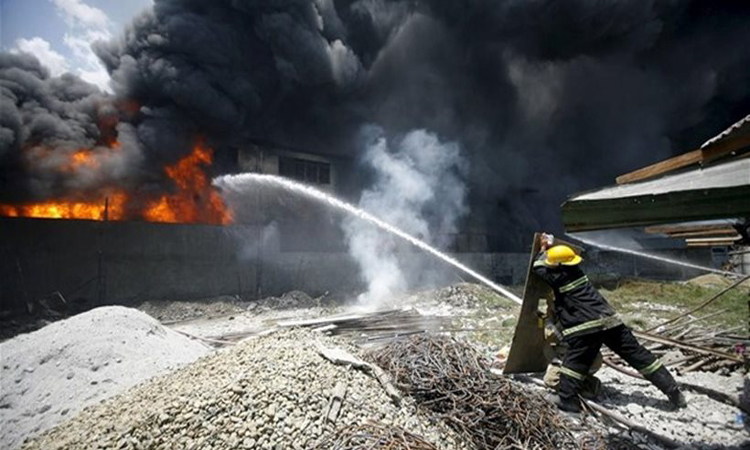 Φιλιππίνες: Δεκάδες νεκροί από φωτιά σε εργοστάσιο υποδημάτων