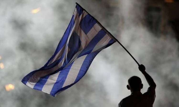 New York Times: Είναι παράλογο να προσπαθούμε να σώσουμε την Ελλάδα – Δεν θα μπορέσει ποτέ να αποπληρώσει τα χρέη της