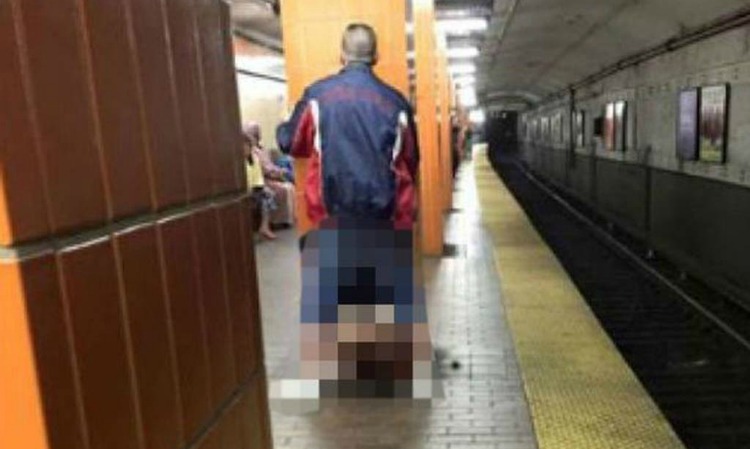 Έκαναν σεξ στην αποβάθρα του μετρό μπροστά στον κόσμο