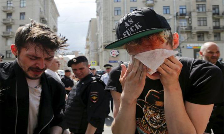 Αγριο ξύλο μεταξύ ακτιβιστών για τα δικαιώματα των γκέι στη Ρωσία