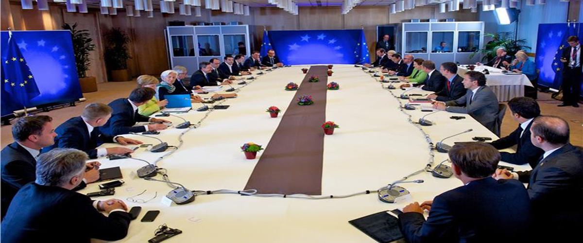 Σύνοδος κορυφής για την Ελλάδα: Μέτρα 8 δισ. ευρώ για το 2015 και 2016