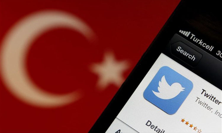 «Mπλακ άουτ» για το Twitter στην Τουρκία μετά την τρομοκρατική ενέργεια στο Σουρούτς