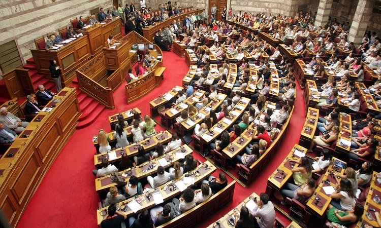 Ελλάδα: Η κυβέρνηση ζητεί έγκριση της Βουλής των Ελλήνων για το δημοψήφισμα