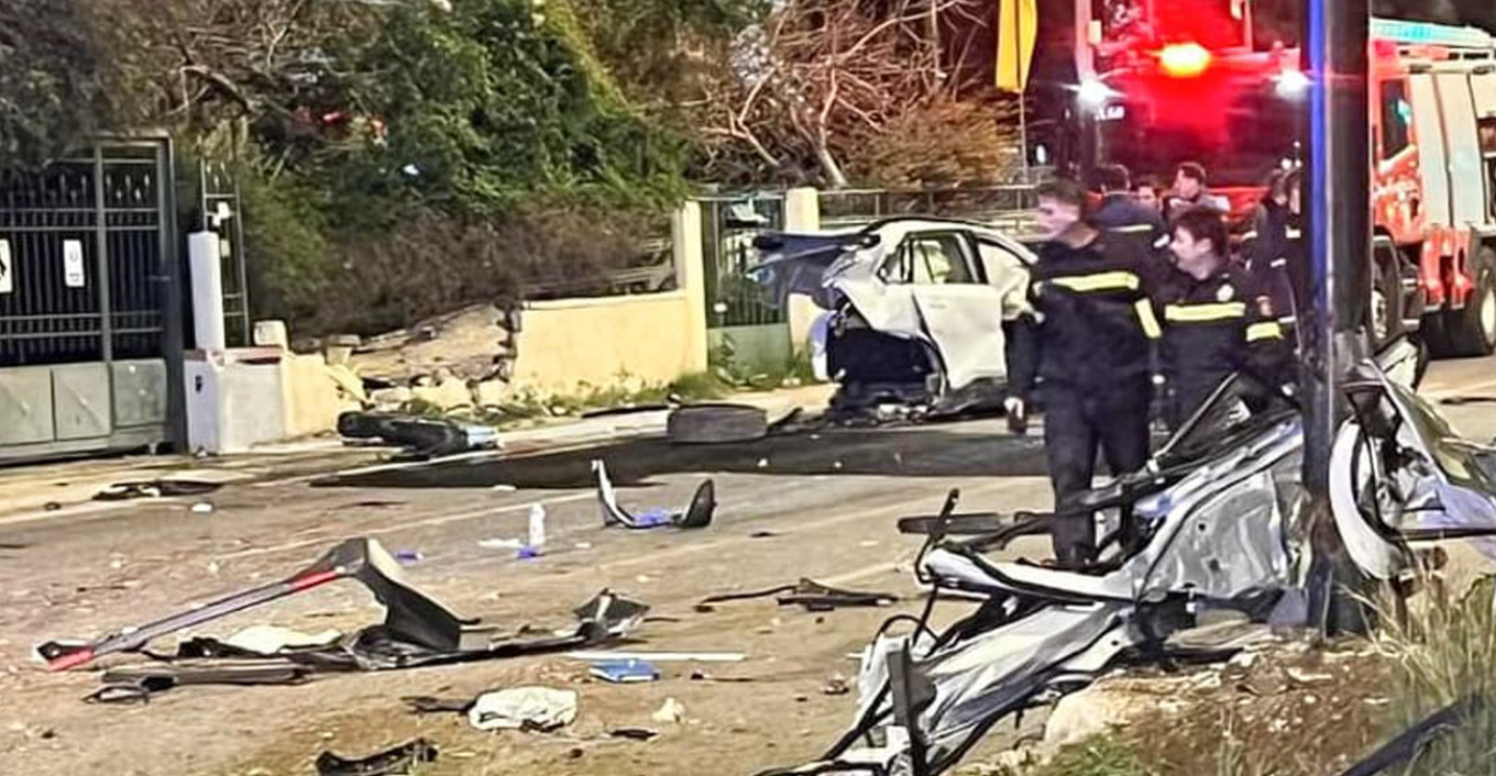 Ελλάδα - Τραγωδία στην άσφαλτο: Δύο νεκροί σε σύγκρουση οχημάτων στη λεωφόρο Βουλιαγμένης
