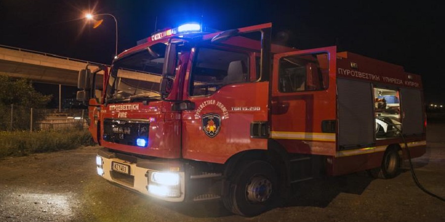 ΛΕΥΚΩΣΙΑ - ΠΑΦΟΣ: ‘Τρεχάματα’ για την Πυροσβεστική - Φωτιά σε 4 οχήματα