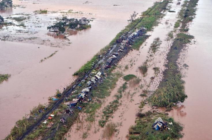 Ξεπέρασαν τους 700 οι νεκροί από τον κυκλώνα Ιντάι 