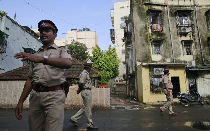 Θρίλερ στην Ινδία: 11 άνθρωποι βρέθηκαν κρεμασμένοι από το ταβάνι σπιτιού