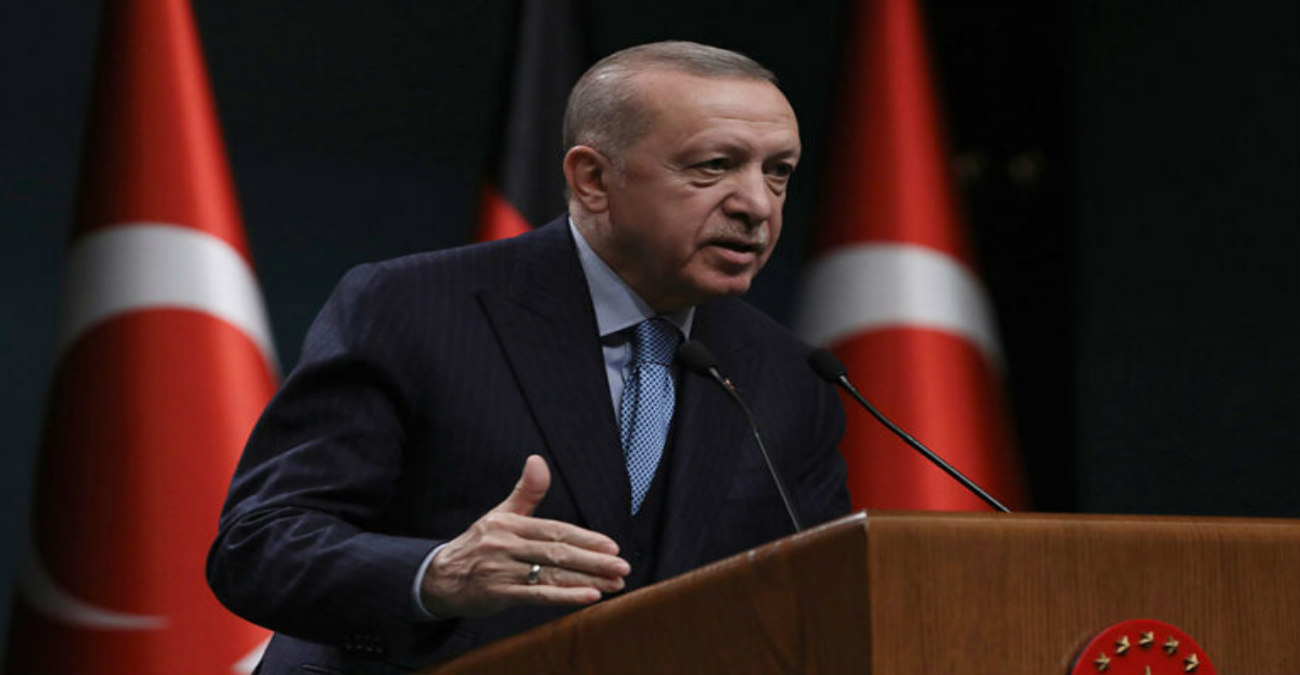 Ερντογάν: «Σε δημοψήφισμα, αν χρειαστεί, η μεταρρύθμιση υπέρ της ισλαμικής μαντίλας»