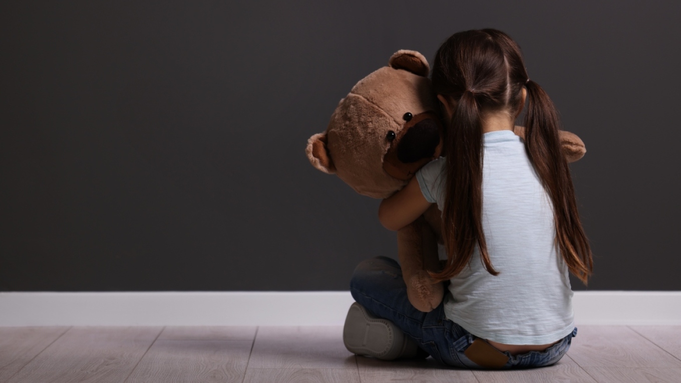 Με σημάδια κακοποίησης κοριτσάκι 2,5 ετών στο Ηράκλειο - Συνελήφθησαν η μητέρα και ο σύντροφός της