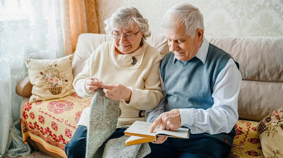 Γιατί κάποιοι φτάνουν τα 100 χωρίς να κόψουν τσιγάρο και αλκοόλ - Ο «πρωταγωνιστικός» ρόλος των γονιδίων