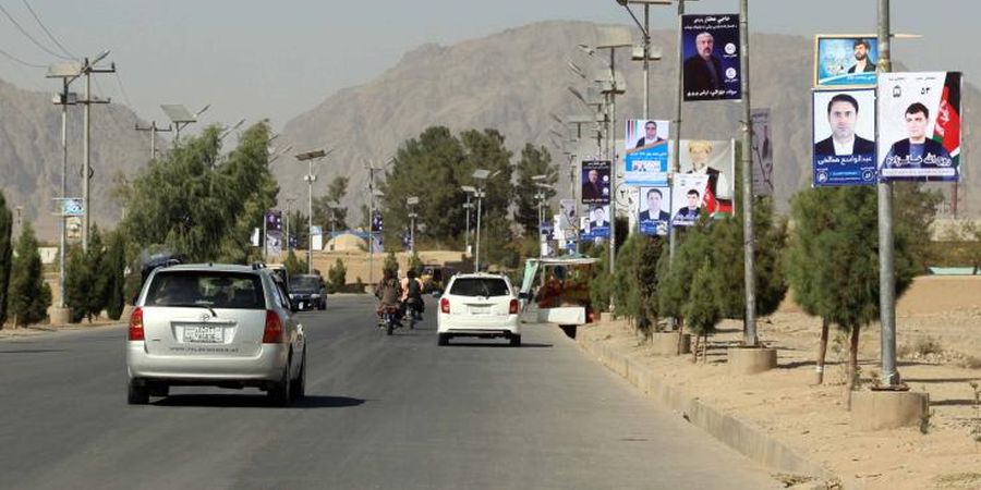 Έκρηξη βόμβας κατά τη διάρκεια προεκλογικής συγκέντρωσης στο Αφγανιστάν - Τουλάχιστον 15 νεκροί