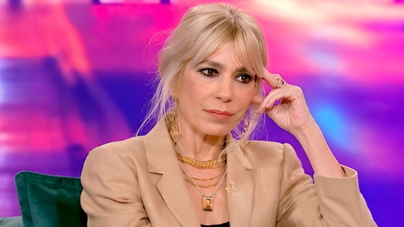 Μυρτώ Αλικάκη: Δεν μπορώ να ερωτευτώ κάποιον αν δεν έχει αυτή τη μαύρη τρύπα