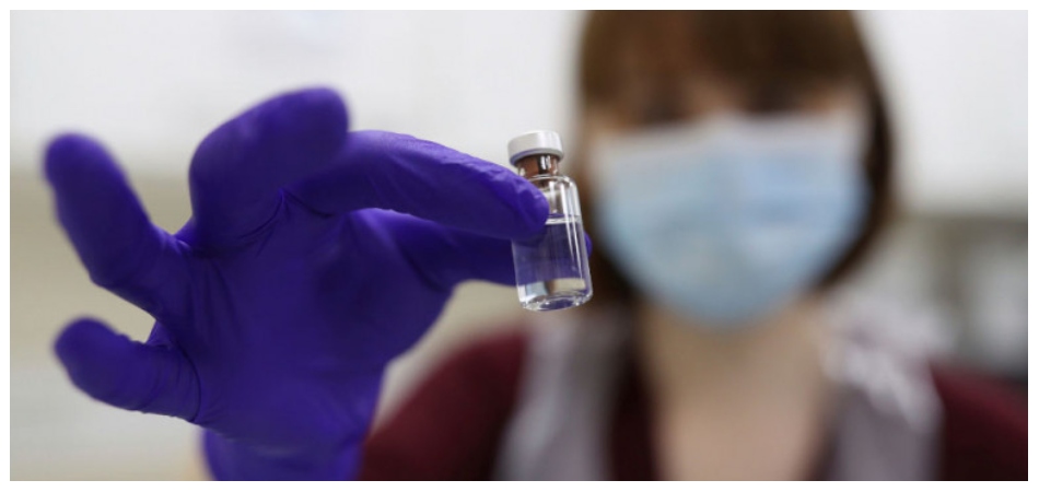 Ιστορικές στιγμές στη Βρετανία: Αρχίζει από την Τρίτη ο μαζικός εμβολιασμός κατά του κορωνοϊού 