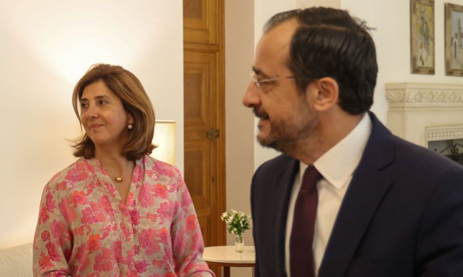 Κυπριακό: Αναβλήθηκε η κάθοδος της Ολγκίν στην Κύπρο για λόγους υγείας 