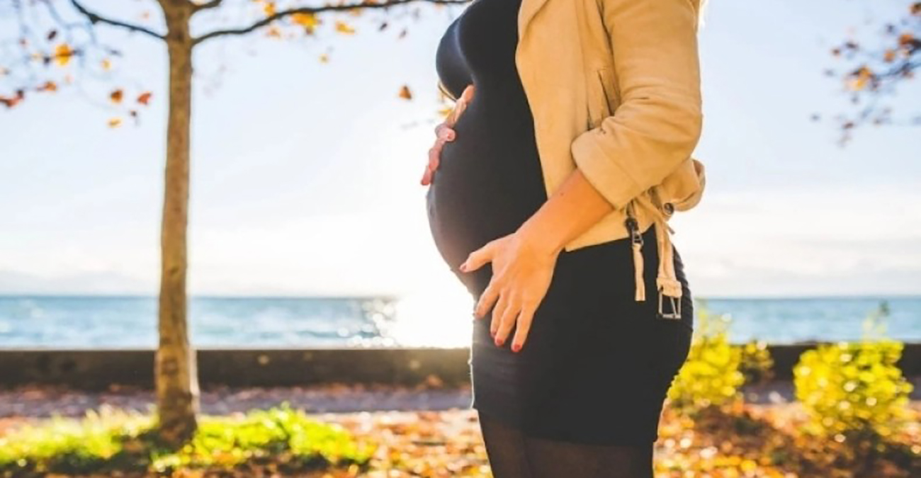 Πονηρή «μητέρα» στην Ιταλία κέρδισε χιλιάδες ευρώ από επιδόματα μητρότητας αφού προσποιήθηκε 17 εγκυμοσύνες