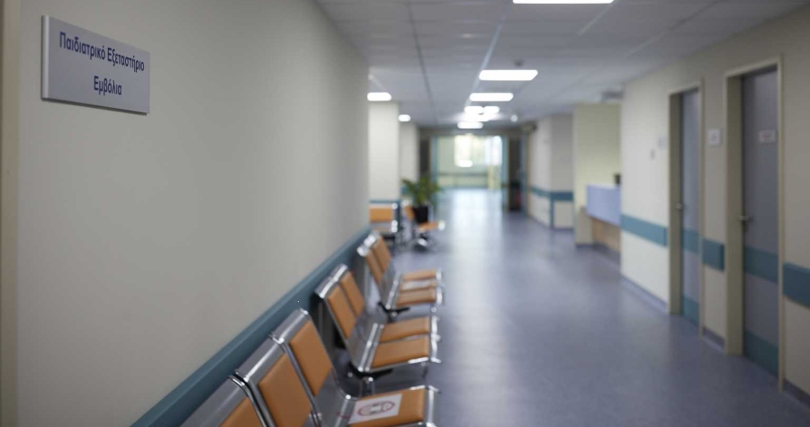ΕΛΛΑΔΑ: Γιατρός του νοσοκομείου πήρε δείγμα από θετικό ασθενή για να βγάλει πλαστό πιστοποιητικό νόσησης