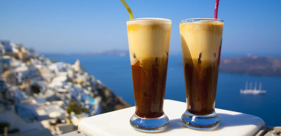 Γνωστή αλυσίδα καφέ, που όλοι γνωρίζουμε στην Κύπρο, επεκτείνεται και στη Γαλλία - Πού θα βρείτε το νέο της κατάστημα