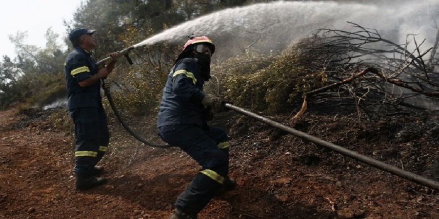 ΠΥΡΚΑΓΙΑ – ΕΥΒΟΙΑ: Χωρίς ενεργό μέτωπο η φωτιά - Συγκρατημένη αισιοδοξία λένε οι πυροσβέστες