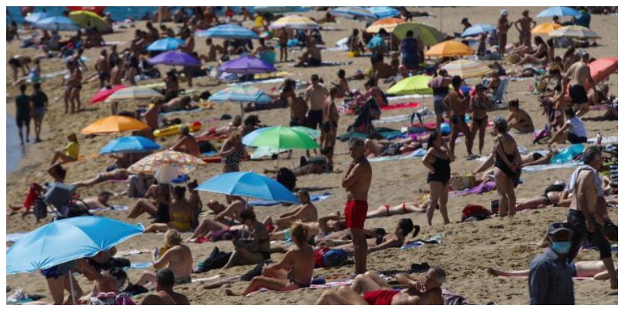 Ακάθεκτη η πανδημία στις ΗΠΑ - Στη Βαρκελώνη οι πολίτες πήγαν παραλία αψηφώντας τις προτροπές για περιορισμό