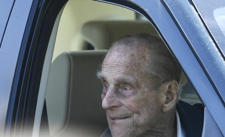 Δεν διώκεται ο 97χρονος πρίγκιπας Φίλιππος για το τροχαίο που προκάλεσε 