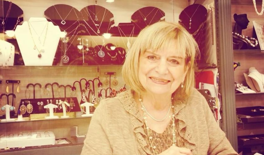 Aπίστευτη ιστορία: Η 101χρονη που δουλεύει εξαήμερο, δεν βγήκε ποτέ στη σύνταξη και... δεν θέλει κιόλας