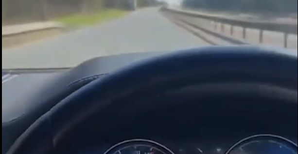 Video: Ποδοσφαιριστής έβγαλε βίντεο τον εαυτό του να «τρέχει» με 307 χιλιόμετρα