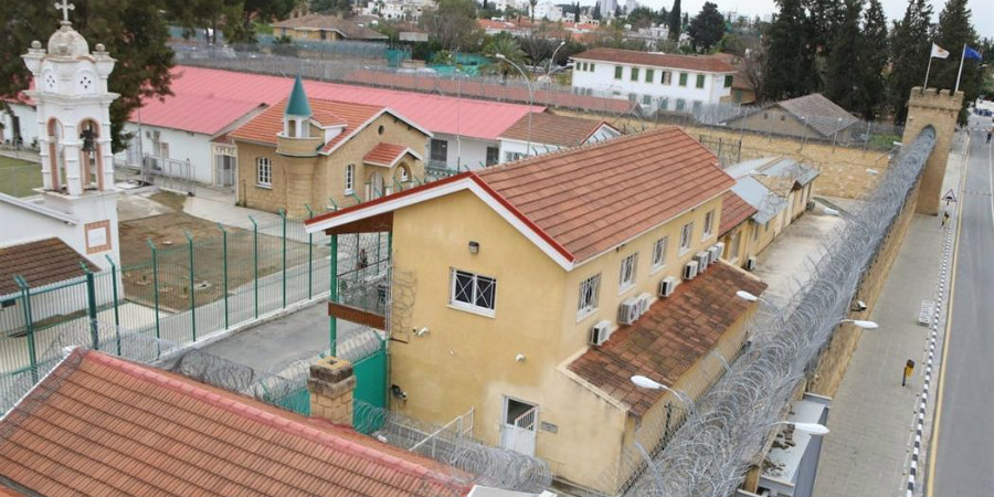 Κεντρικές Φυλακές: Πήγε για επίσκεψη και…βρέθηκε με χειροπέδες – Την «τσάκωσαν» στον έλεγχο - Τι βρέθηκε στην κατοχή της