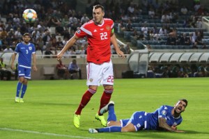 Ανενόχλητος ο Τζιούμπα στην καρδιά της κυπριακής άμυνας και… 0-3! (ΒΙΝΤΕΟ)