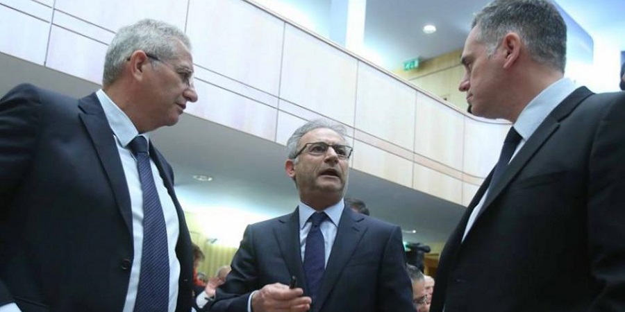 ΚΥΠΡΟΣ: Φωνάζουν Κυπριανού και Παπαδόπουλος για συνομιλίες και οικονομία - 'Αναρωτιέμαι αν ήμασταν στην ίδια σύσκεψη'