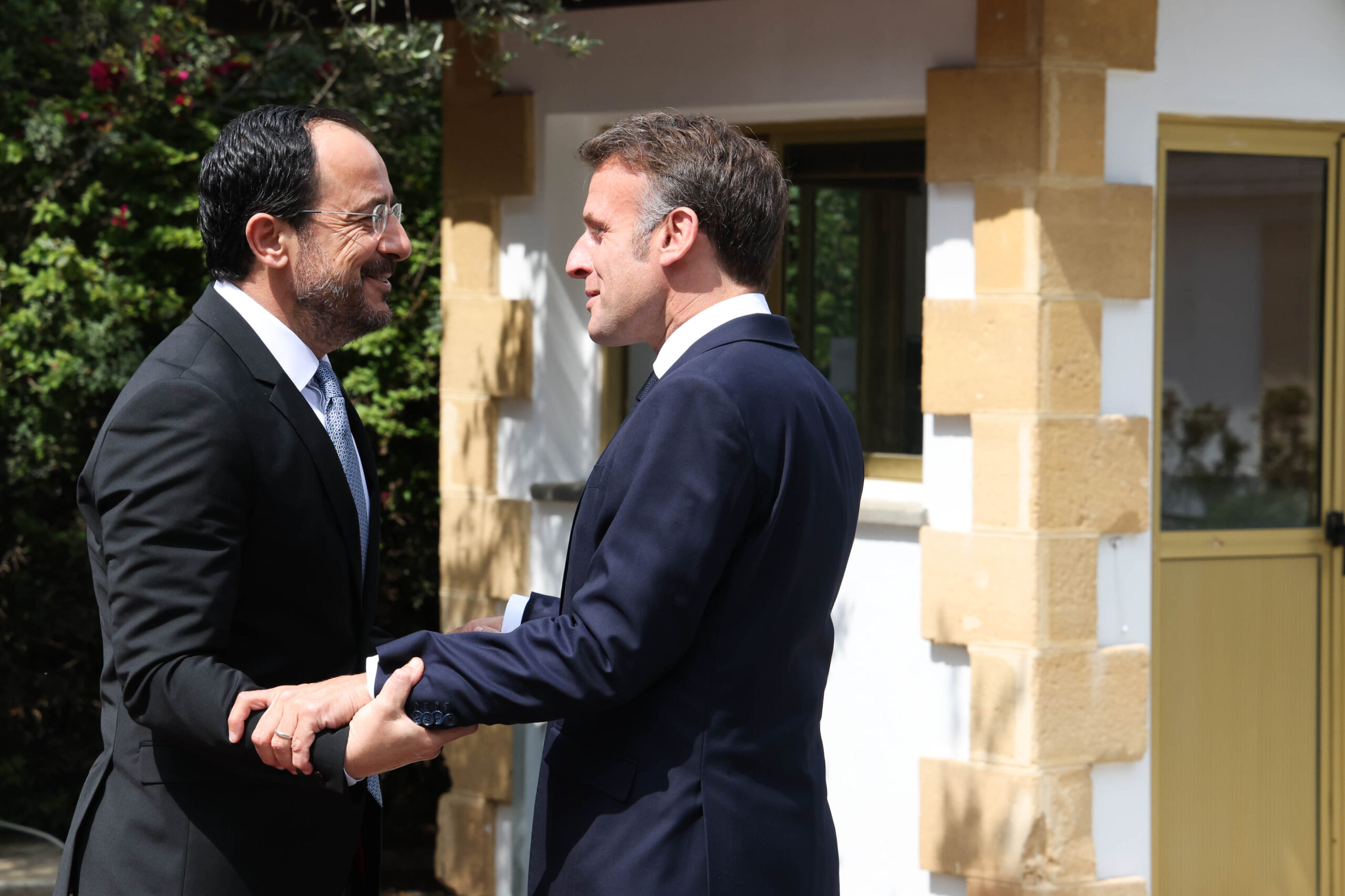 «Κλειδώνει» η παρουσία γαλλικών δυνάμεων στην Κύπρο - Υπογράφουν τη συμφωνία SOFA στη Λευκωσία 