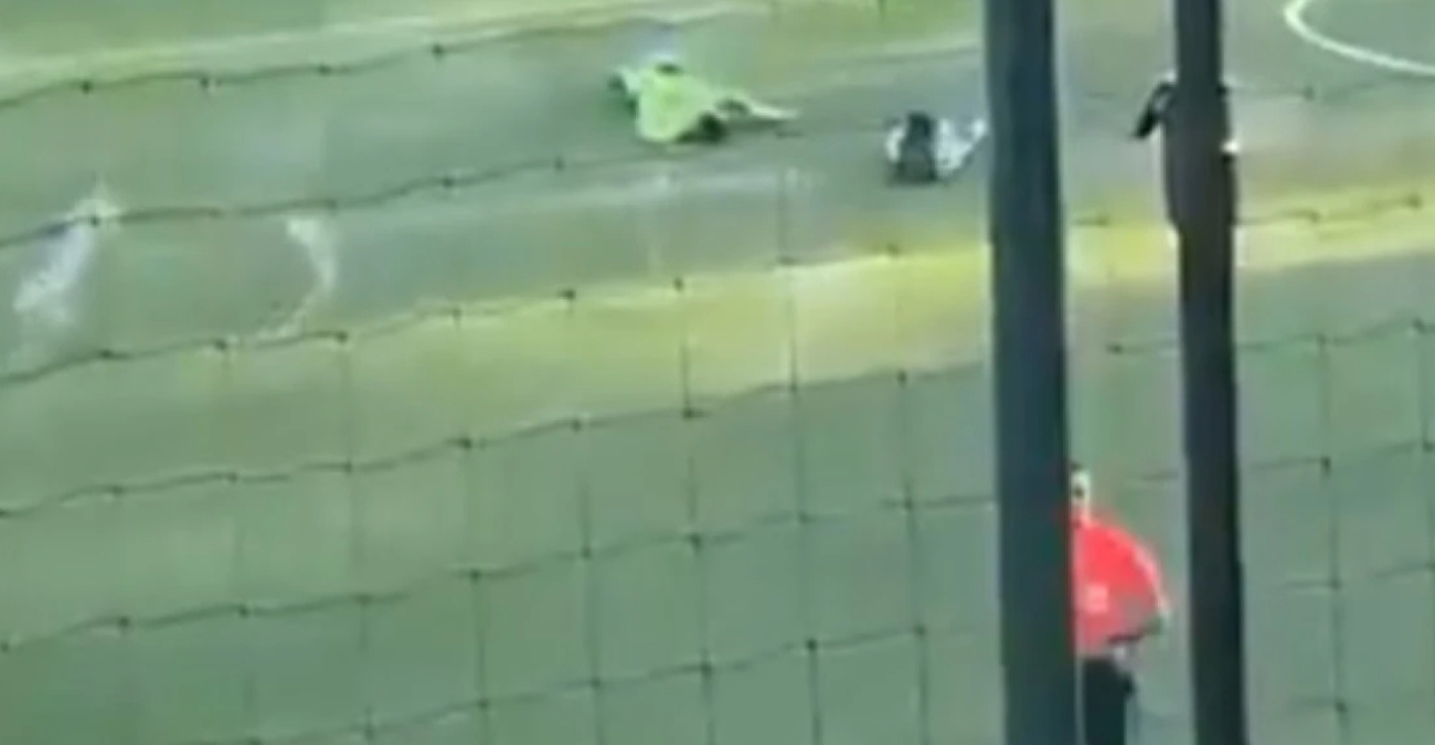 Γαλλία: Φωτοβολίδες τραυμάτισαν τρεις ποδοσφαιριστές σε αγώνα ομάδων Κ18, δείτε βίντεο