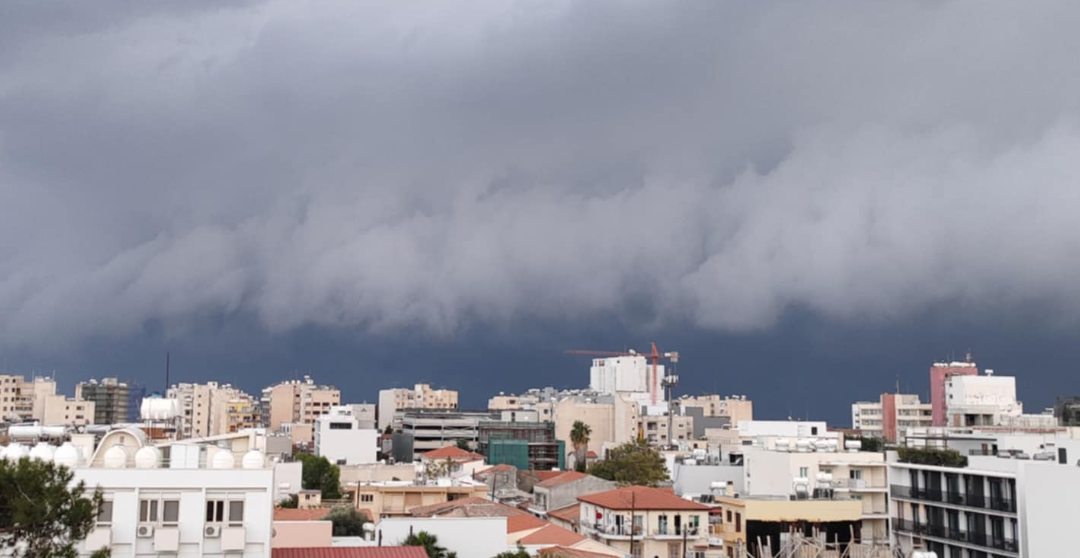 Χαλασμός Κυρίου στη Λεμεσό: Έντονα καιρικά φαινόμενα και κίτρινη προειδοποίηση  - Δείτε βίντεο