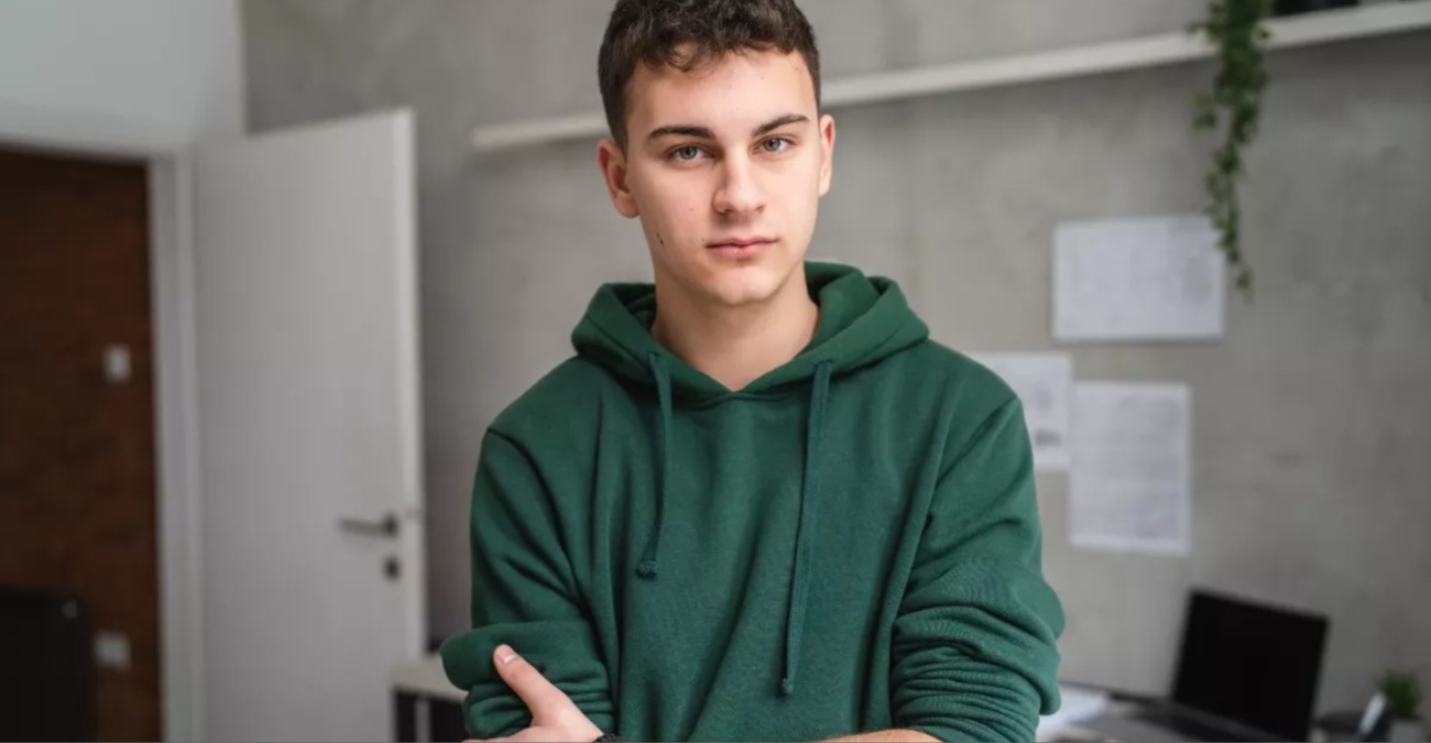 Αυτά τα αγόρια καθυστερούν να μπουν στην εφηβεία – Έχουν μικρότερους όρχεις και λιγότερη τεστοστερόνη από τους συνομιλήκους τους