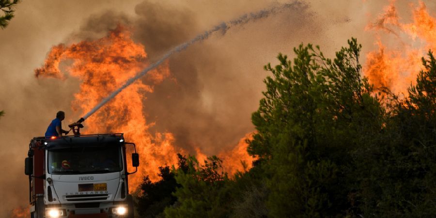 Βελτιωμένη η εικόνα με πυρκαγιές στην Ελλάδα - Δεν υπάρχει κάποιο ενιαίο μέτωπο
