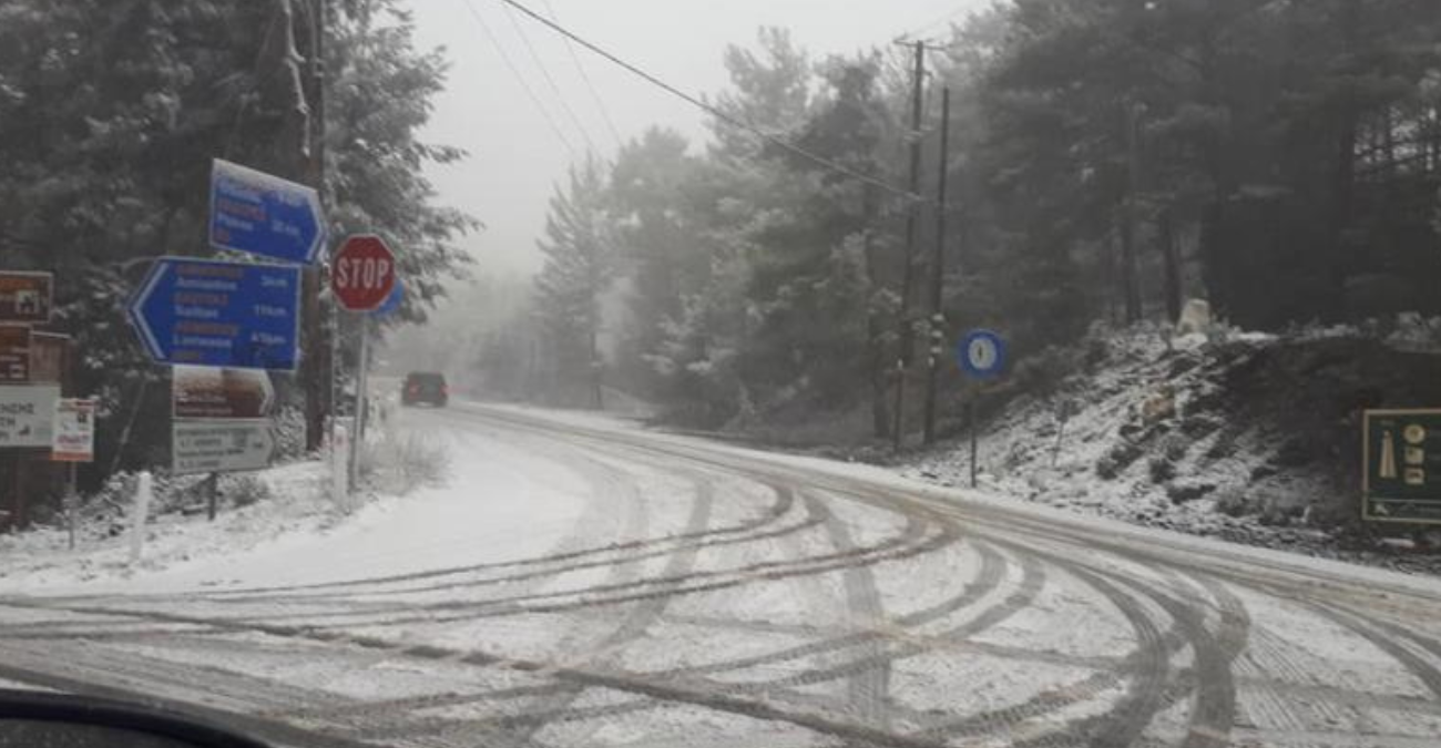 Ξεκίνησε χιονόπτωση στο Τρόοδος - Αυτοί οι δρόμοι θεωρούνται ολισθηροί 