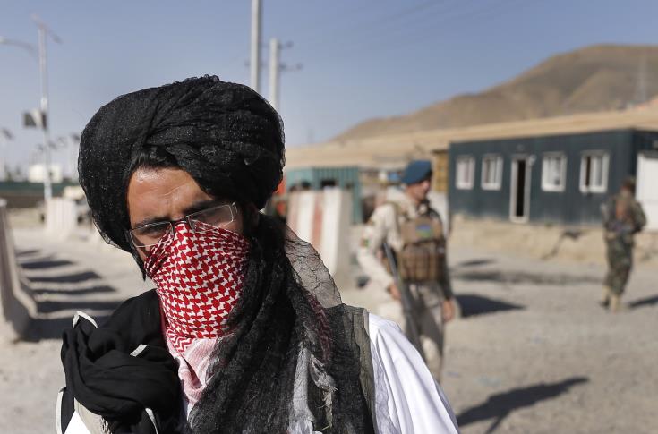 Επίθεση αυτοκτονίας στο Αφγανιστάν με τουλάχιστον 12 νεκρούς 