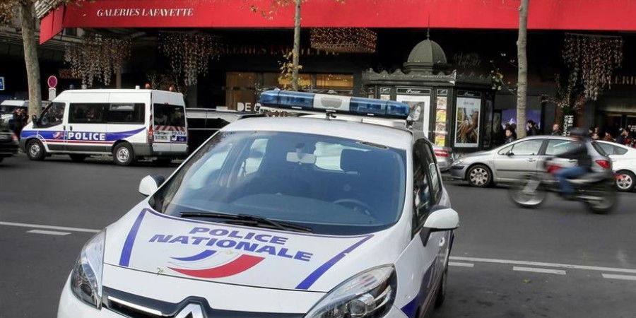 Τρόμος στη Γαλλία: Αστυνομικοί σκότωσαν άνδρα που επιχείρησε να κάψει συναγωγή