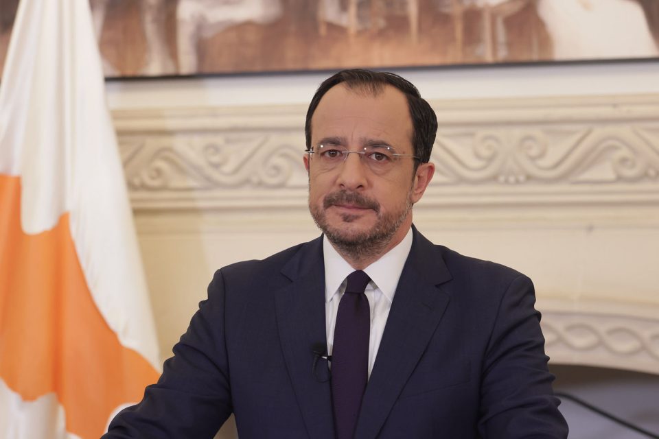 Πρόεδρος Δημοκρατίας: Από την πρώτη στιγμή η Πολιτεία στάθηκε δίπλα στους πληγέντες από τις πυρκαγιές στην ορεινή Λεμεσού