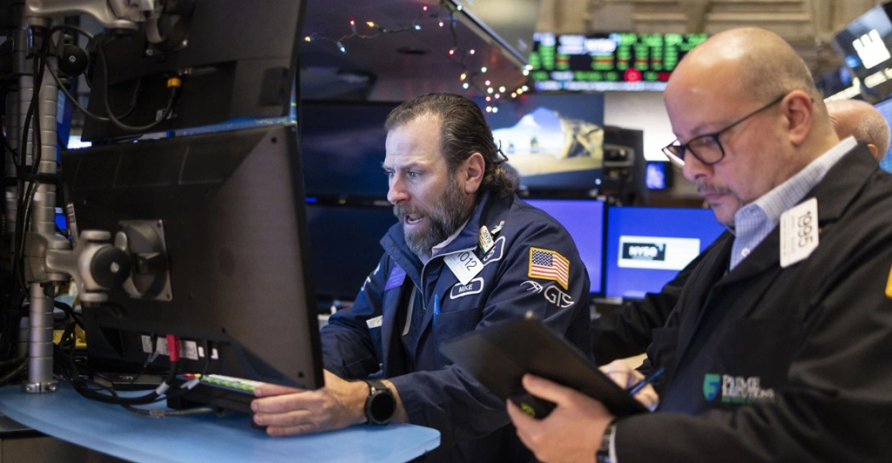 Εικόνα δύο ταχυτήτων στη Wall Street – Νέο ρεκόρ για τον Nasdaq