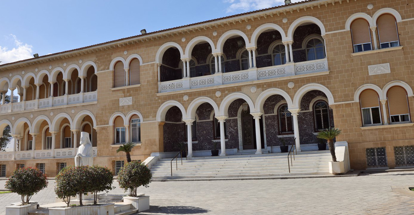 Στο εξαμελές εκκλησιαστικό Δικαστήριο σήμερα ο π. Δήμος Σερκελίδης