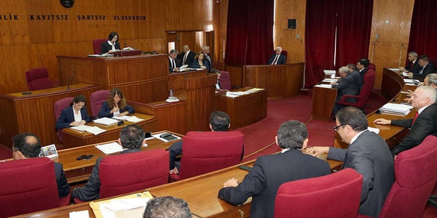 ΚΑΤΕΧΟΜΕΝΑ: Συνεδρίασε η 'βουλή' μετά από ένα μήνα με αποκλειστικό θέμα τον κορωνοϊό