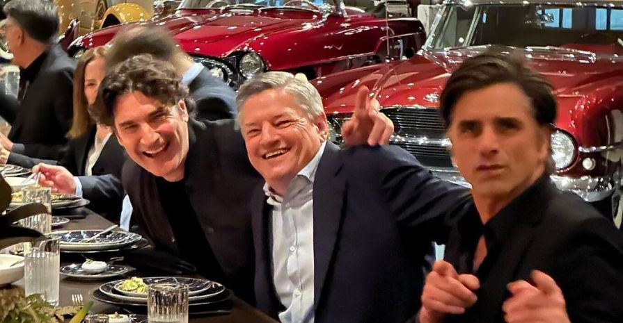 Χριστόφορος Παπακαλιάτης: Σε δείπνο με τον Τεντ Σαράντος του Netflix για το Maestro