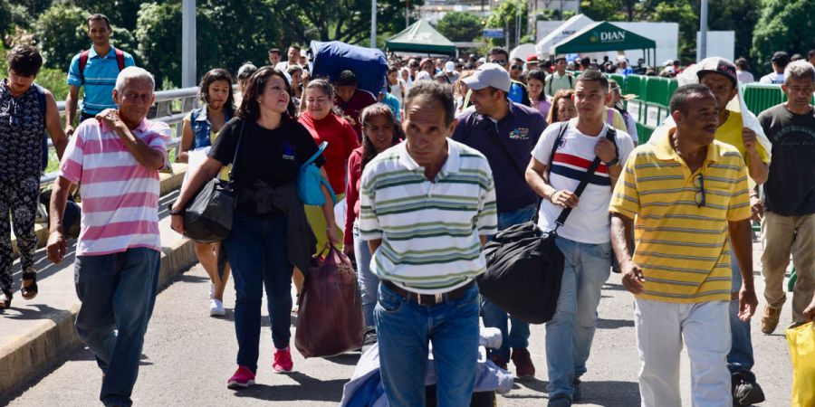 Περίπου 2,7 εκ. Βενεζουελανοί έχουν εγκαταλείψει τη χώρα από το 2015