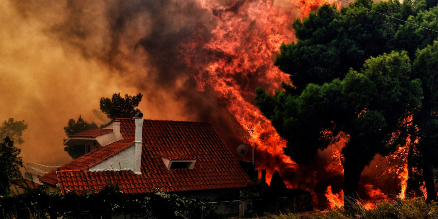 ΠΥΡΚΑΓΙΕΣ ΑΤΤΙΚΗΣ: Πώς η φωτιά έφθασε από το Νταού Πεντέλης στο Μάτι - VIDEO&ΧΑΡΤΗΣ