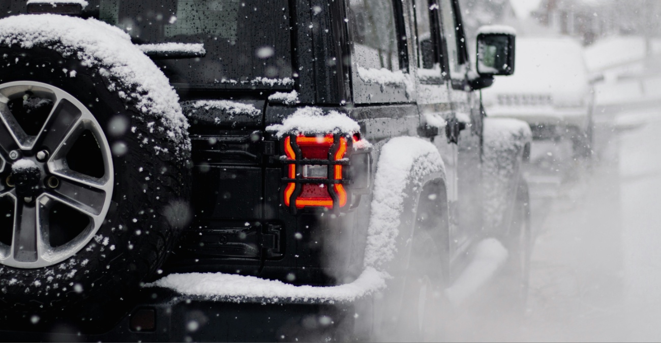 O παγετός «παγώνει» το οδικό δίκτυο – Ποιοι δρόμοι ανοίγουν μόνο για οχήματα με 4Χ4