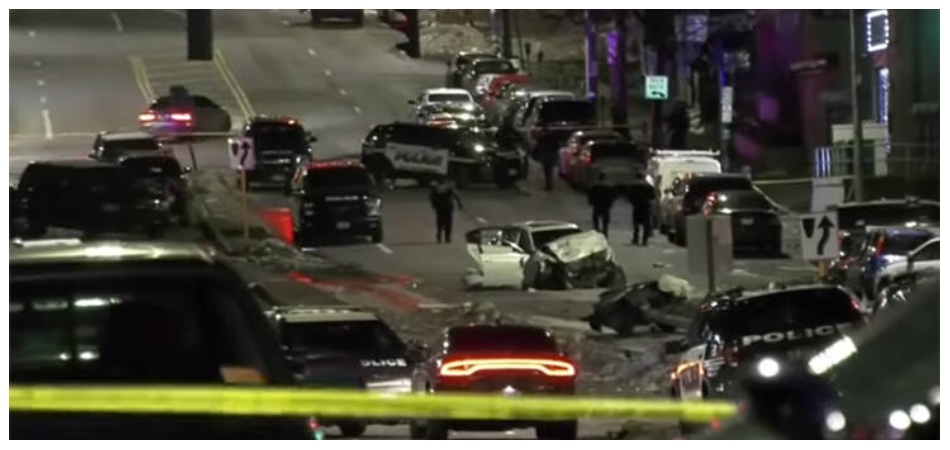 ΝΕΑ ΥΟΡΚΗ - ΒΙΝΤΕΟ : Αστυνομική καταδίωξη κατέληξε σε τραγωδία - Αυτοκίνητο κόπηκε στη μέση, πέντε νεκροί