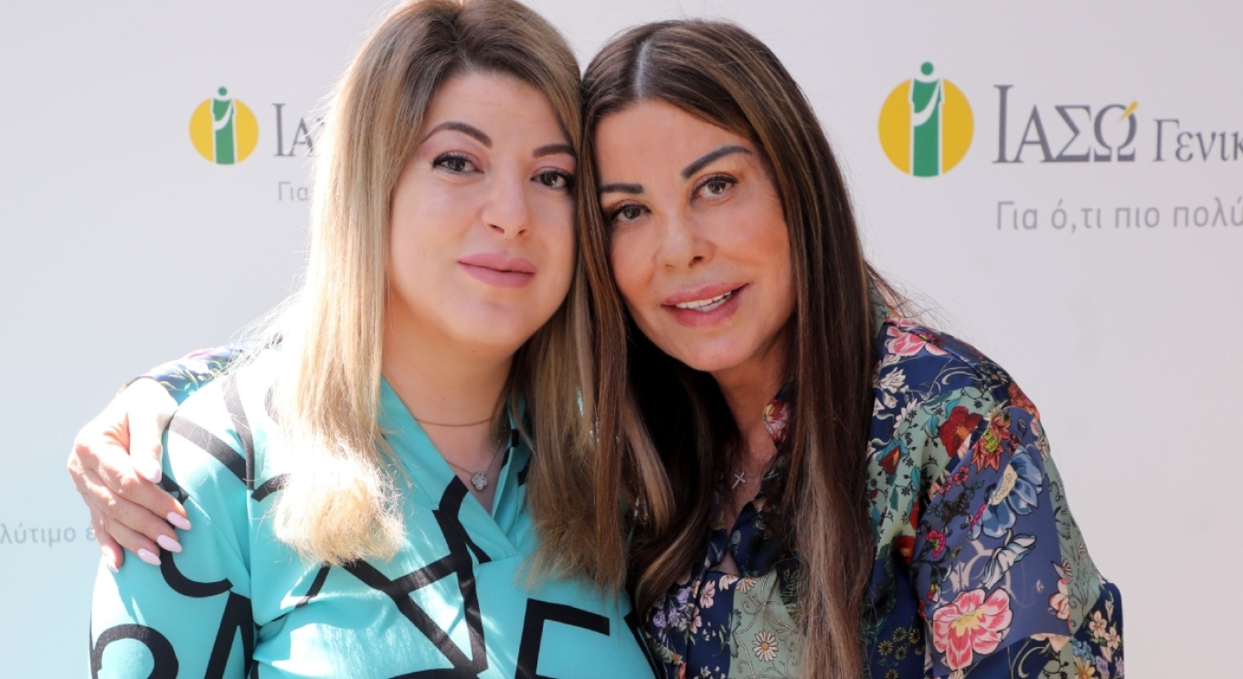 Άντζελα Δημητρίου: Τσακώθηκε με την κόρη της και δεν μιλάνε - Οι σπόντες της Όλγας Κιουρτσάκη στο Instagram