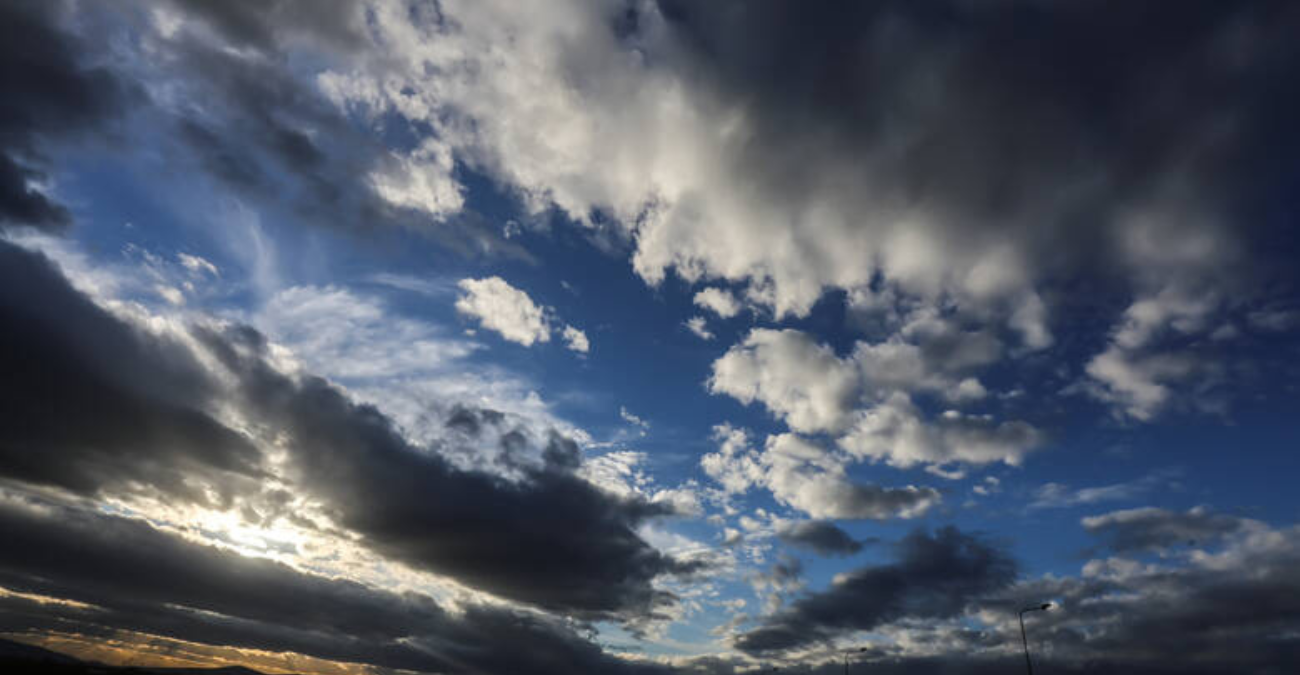 Αλλάζει το σκηνικό του καιρού: Έρχονται βροχές, καταιγίδες και αισθητή πτώση της θερμοκρασίας